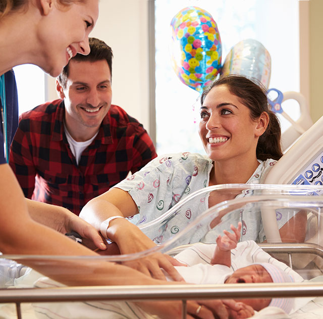 Southern Gem Hospital Hyderabad – family celebrating safe childbirth with newborn